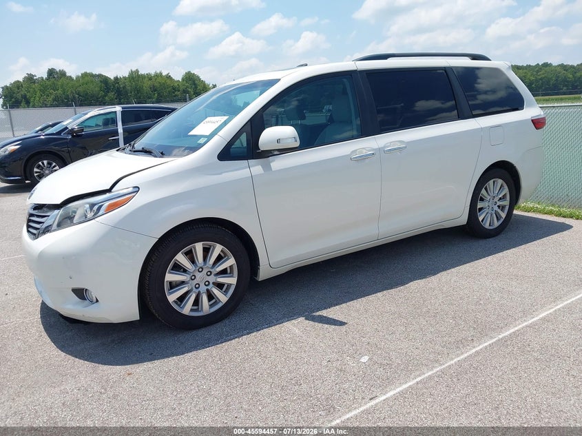 2017 Toyota Sienna, Flood, IAAI, VIN 5TDYZ3DC2HS833418 — photo 2