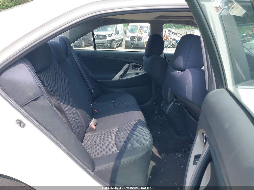 2011 TOYOTA CAMRY auction photo 8