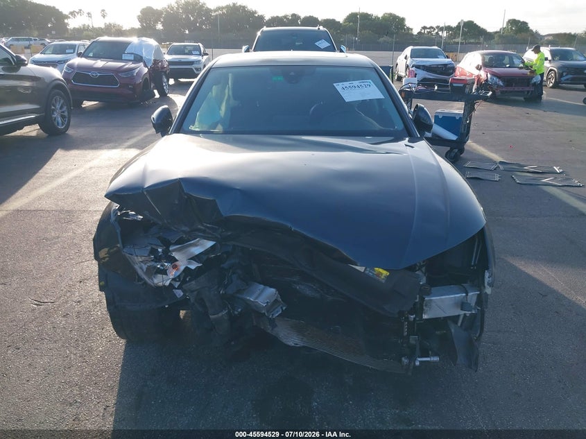 AUDI A4 2018 VIN WAUKMAF47JN020132
