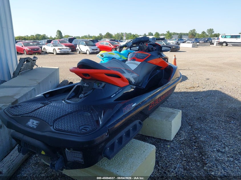 2010 SEA DOO RXT-300 auction photo 4
