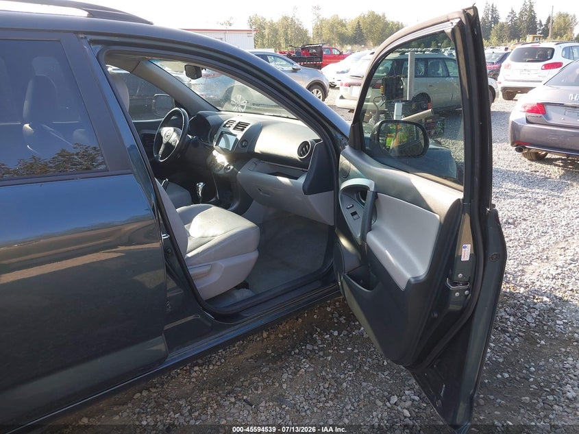 2011 TOYOTA RAV4 auction photo 5