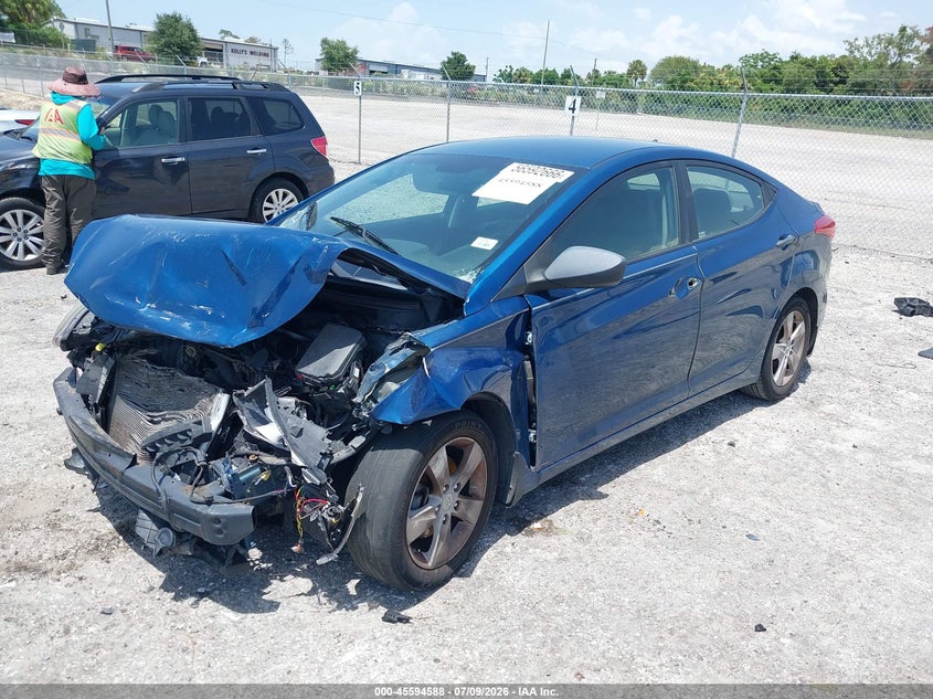 HYUNDAI ELANTRA 2013 VIN KMHDH4AE4DU958726