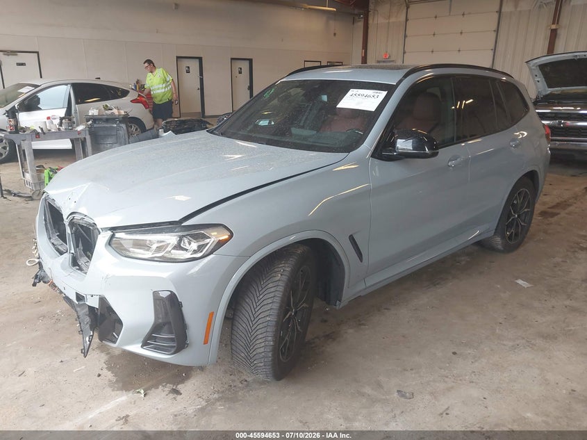 2022 BMW X3 auction photo 2