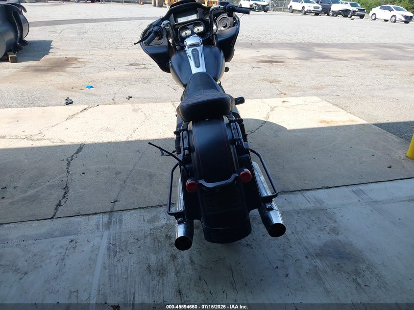 2015 Harley-Davidson Fltrxs Road Glide Special VIN: 1HD1KTM11FB617082 Lot: 45594660