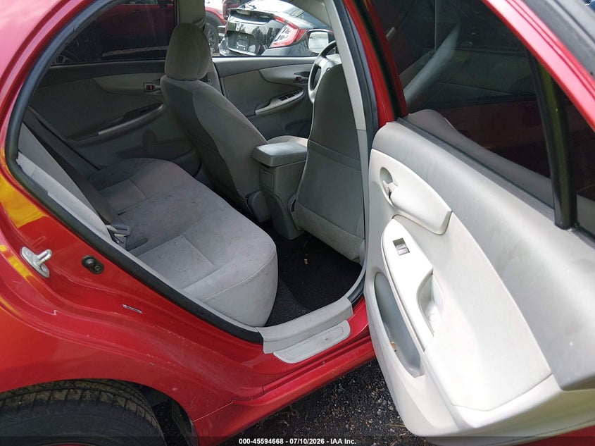 2010 TOYOTA COROLLA auction photo 8
