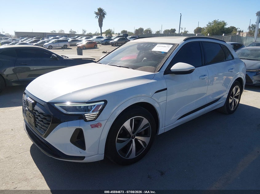 Vin: wa14aage8rb019350, lot: 46093050, audi q8 e-tron premium quattro 20242