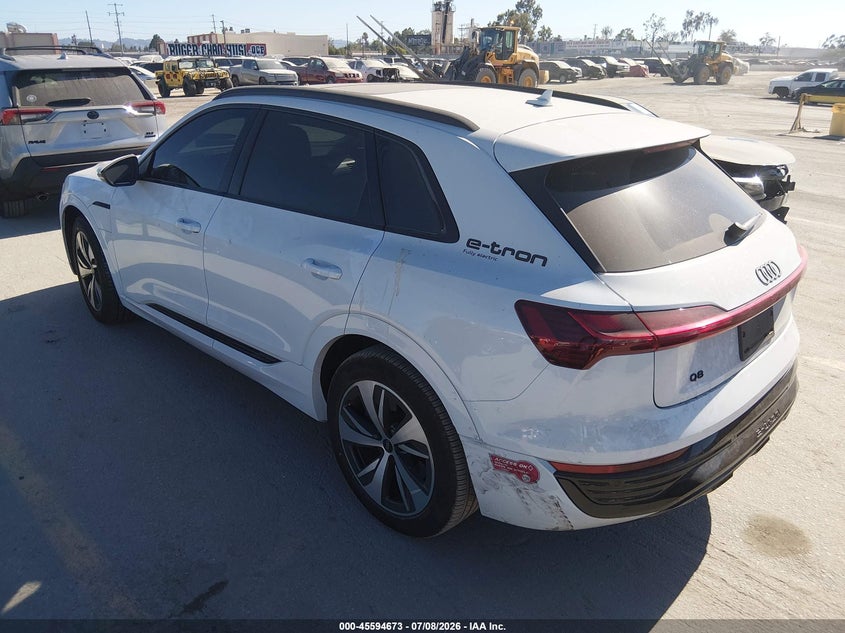Vin: wa14aage8rb019350, lot: 46093050, audi q8 e-tron premium quattro 20243