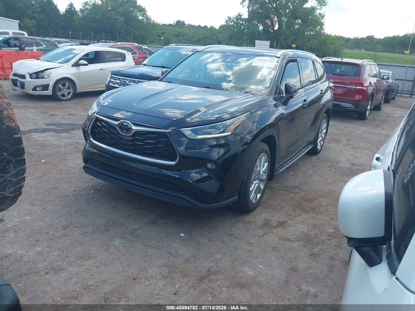 2021 Toyota Highlander, Hail, IAAI, VIN 5TDYZRAHXMS525345 — photo 2