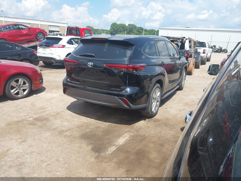 2021 TOYOTA HIGHLANDER auction photo 4