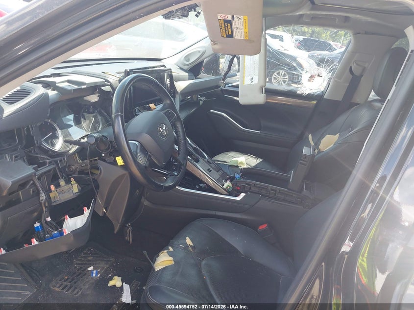 2021 TOYOTA HIGHLANDER auction photo 6