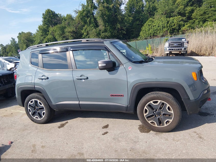 2016 JEEP RENEGADE TRAILHAWK · Фото 13