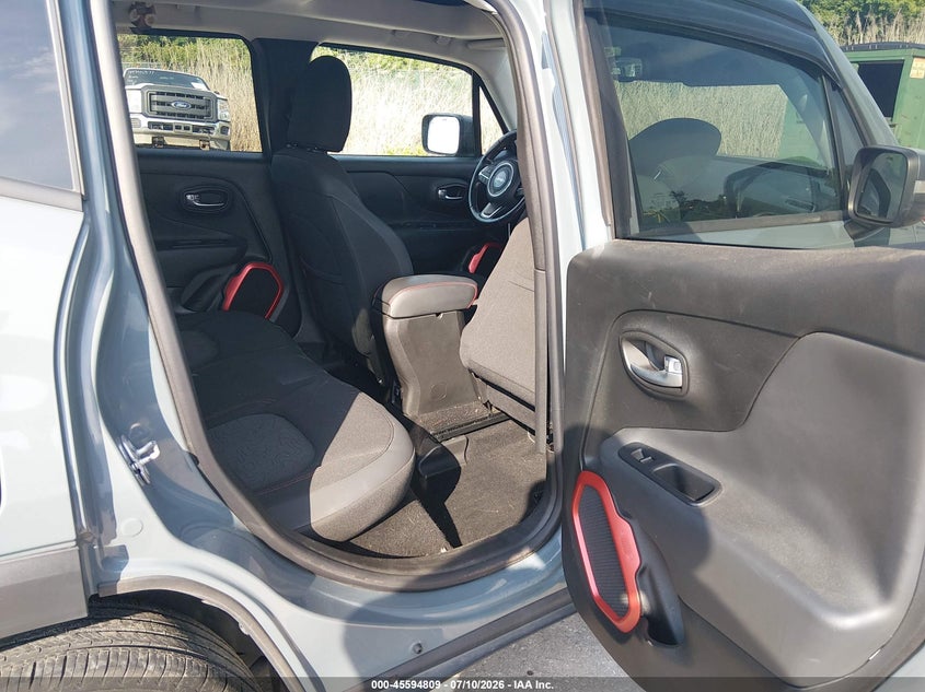 2016 JEEP RENEGADE TRAILHAWK · Фото 8