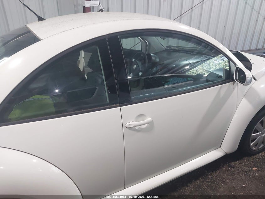2005 Volkswagen New Beetle Gl VIN: 3VWBK31C55M410033 Lot: 45594961