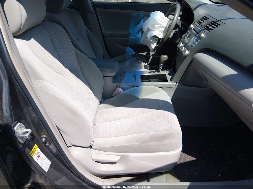 2011 TOYOTA CAMRY auction photo 5