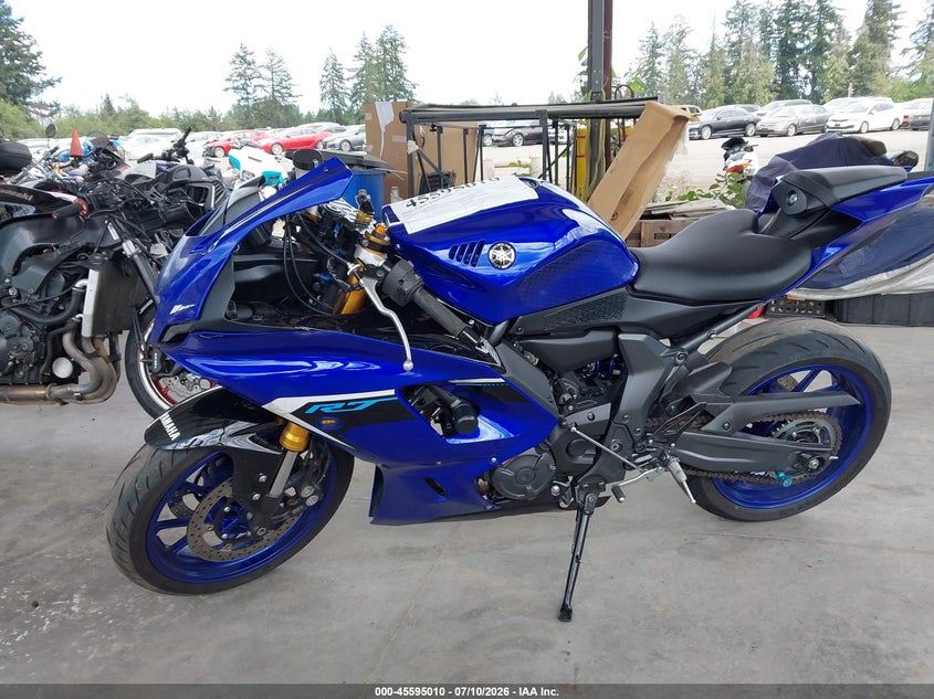 2025 YAMAHA YZFR7 auction photo 2