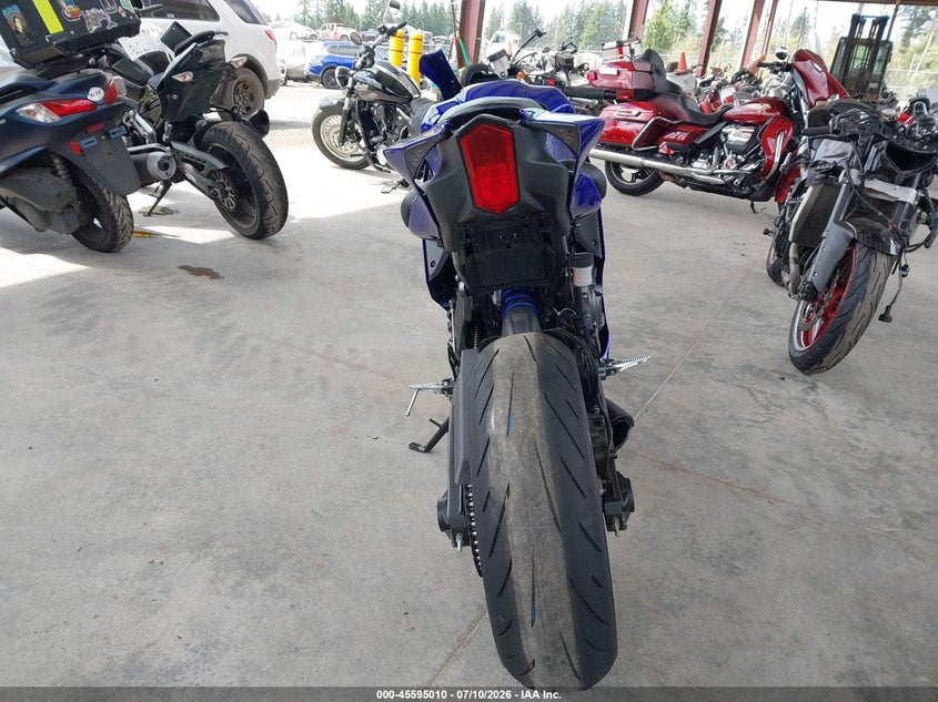 2025 YAMAHA YZFR7 auction photo 6