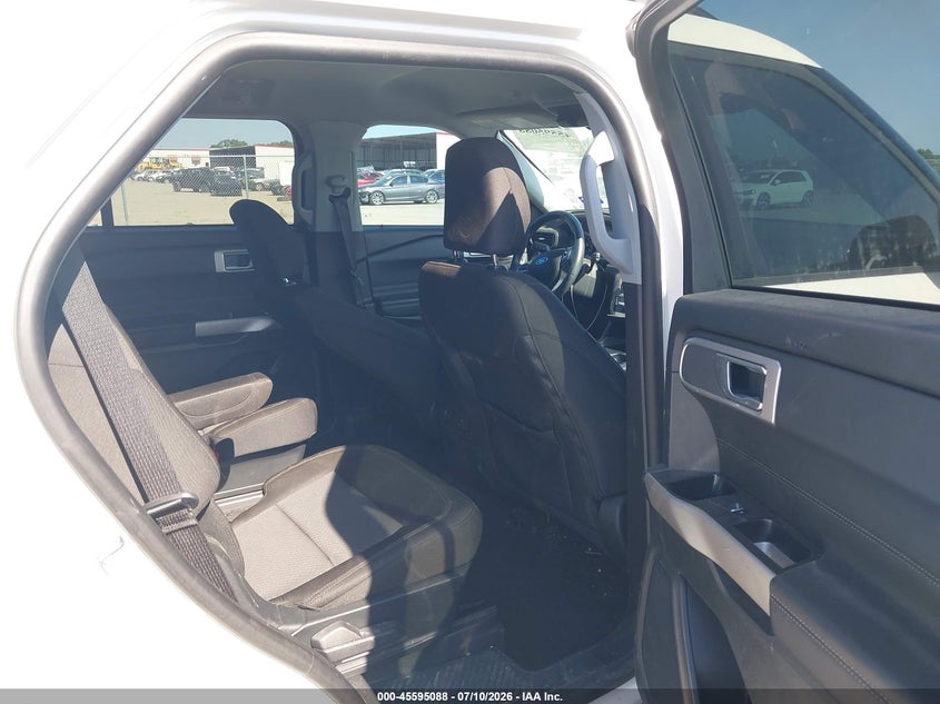 2023 FORD EXPLORER auction photo 8