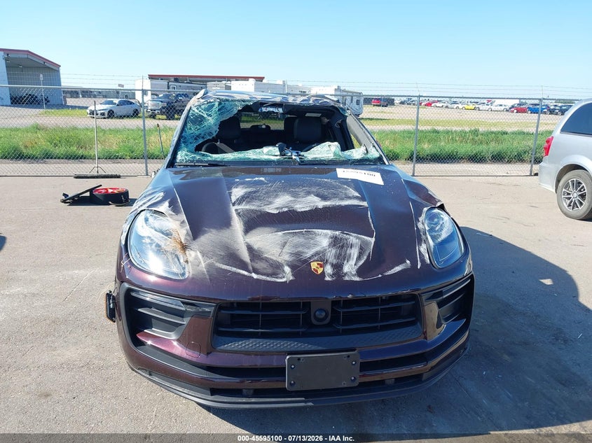 2024 Porsche Macan T VIN: WP1AA2A53RLB19016 Lot: 45595100