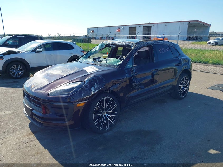 2024 Porsche Macan T VIN: WP1AA2A53RLB19016 Lot: 45595100