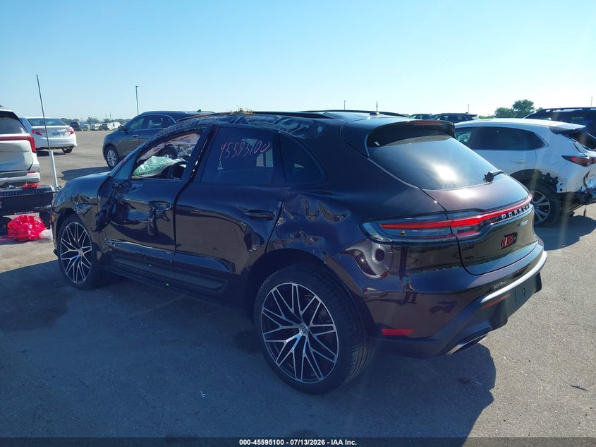 2024 Porsche Macan T VIN: WP1AA2A53RLB19016 Lot: 45595100