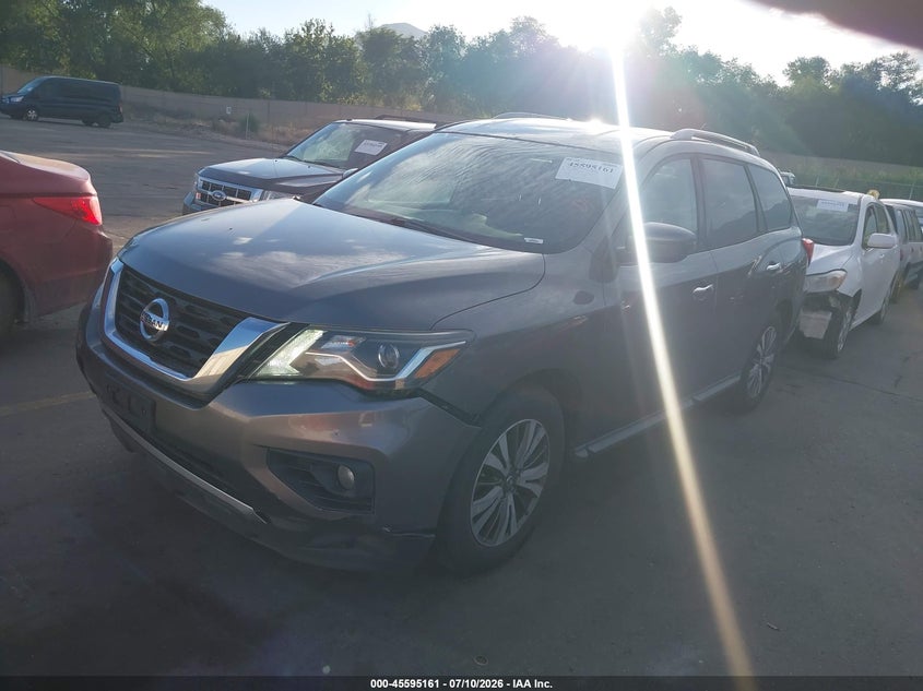 2017 Nissan Pathfinder, Обычный износ, IAAI, VIN 5N1DR2MM3HC606138 — фото 2