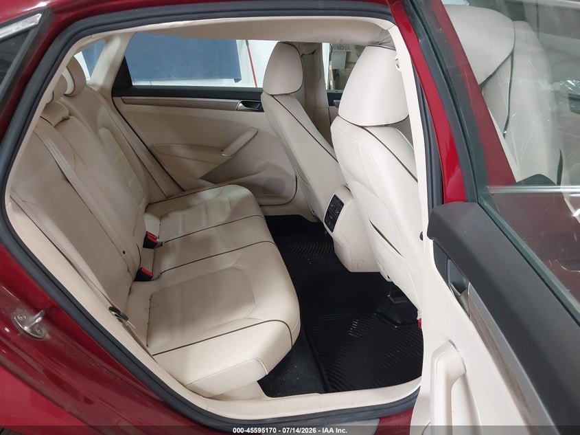 2018 Volkswagen Passat 2.0T Se VIN: 1VWBA7A37JC025711 Lot: 45595170