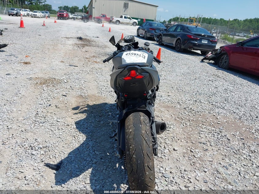 2025 KAWASAKI ZX636 auction photo 6