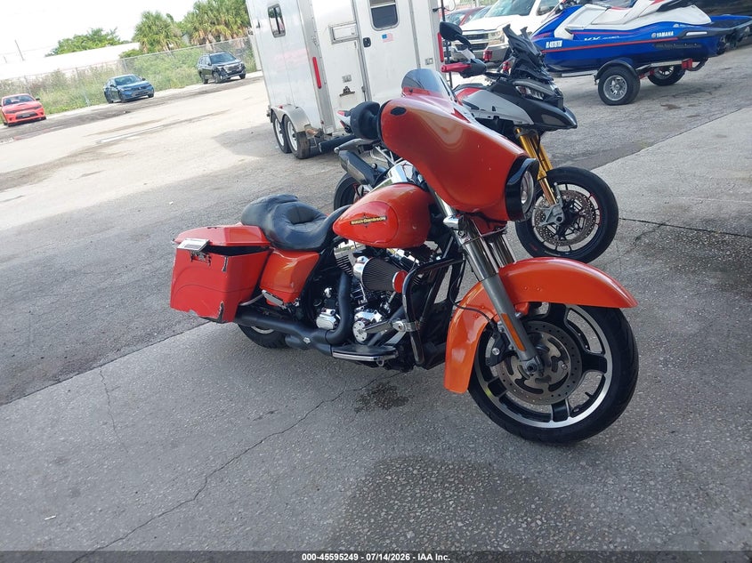 2012 Harley-davidson Flhx