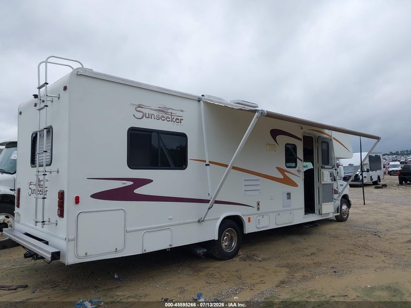 2006 Ford E-450 Cutaway VIN: 1FDXE45S96HB28275 Lot: 45595266