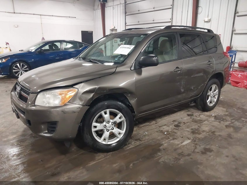 2012 Toyota RAV 4, Левый бок, IAAI, VIN 2T3BF4DV1CW251050 — фото 2