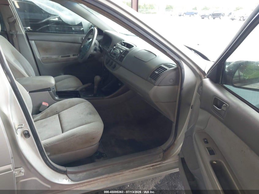 2004 TOYOTA CAMRY auction photo 5