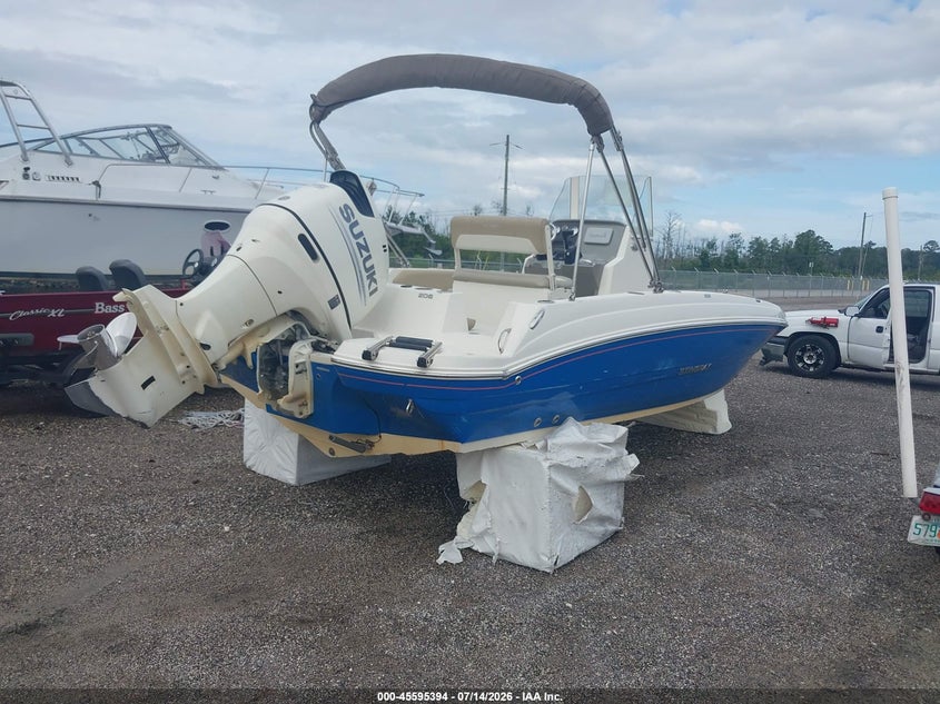2018 STINGRAY 20' auction photo 4