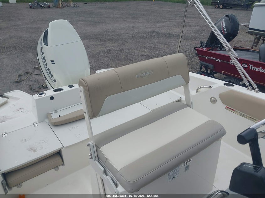 2018 STINGRAY 20' auction photo 8