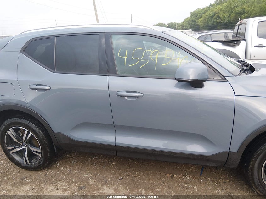 2023 Volvo Xc40 B5 Core VIN: YV4L12UV5P2096554 Lot: 45595406