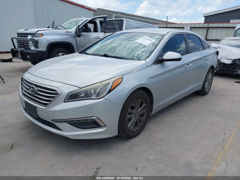 2015 Hyundai Sonata, Удар ззаду, IAAI, VIN 5NPE24AF0FH038785 — фото 2