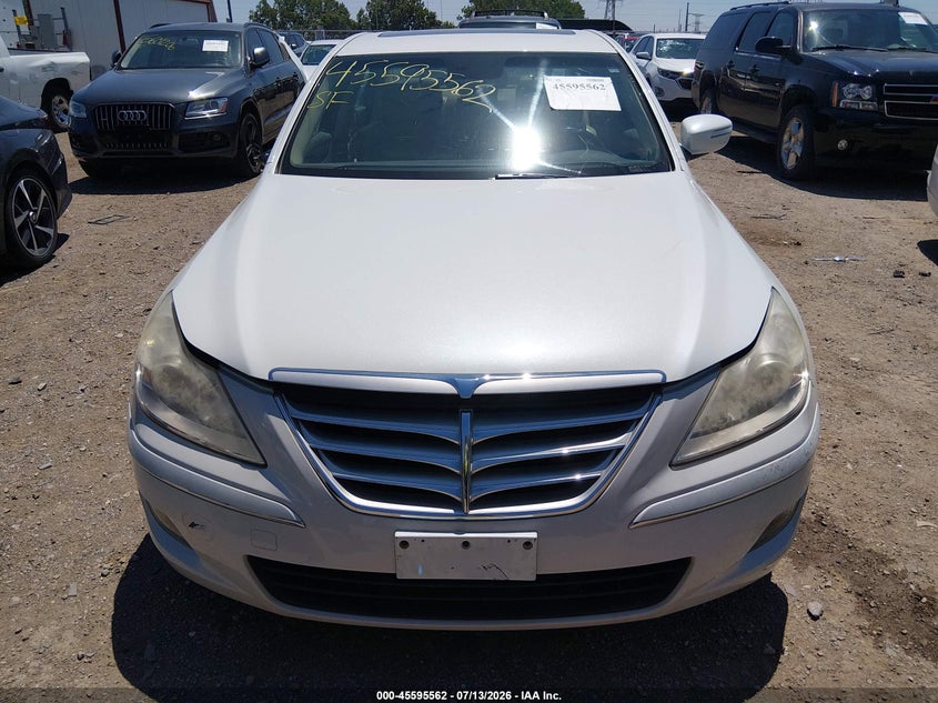 2009 Hyundai Genesis 3.8 VIN: KMHGC46E19U043215 Lot: 45595562