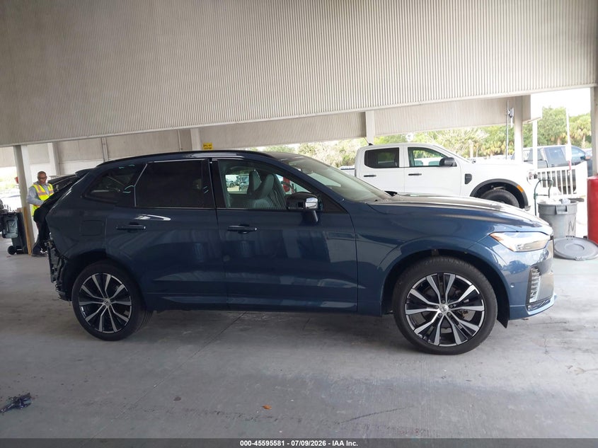 2024 Volvo Xc60 B5 Plus Dark Theme VIN: YV4L12RL4R1777806 Lot: 45595581