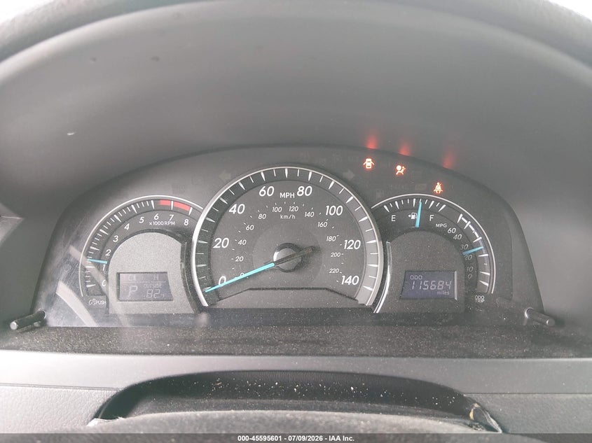 2014 TOYOTA CAMRY auction photo 7
