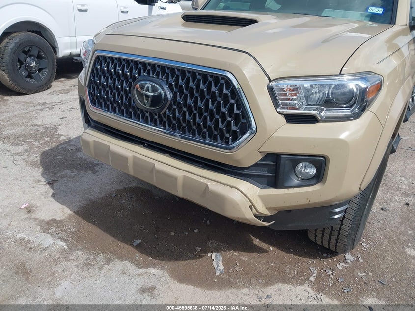 2019 TOYOTA TACOMA auction photo 6
