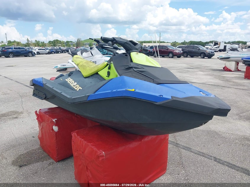 2020 SEA DOO BOMBARDIER CANA auction photo 1
