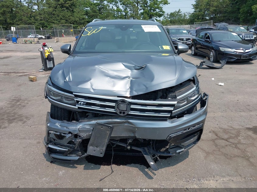 2019 Volkswagen Tiguan 2.0T Sel Premium/2.0T Sel Premium R-Line VIN: 3VV4B7AX0KM037972 Lot: 45595671