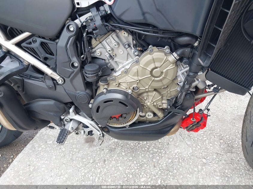 2024 DUCATI MULTISTRADA auction photo 8
