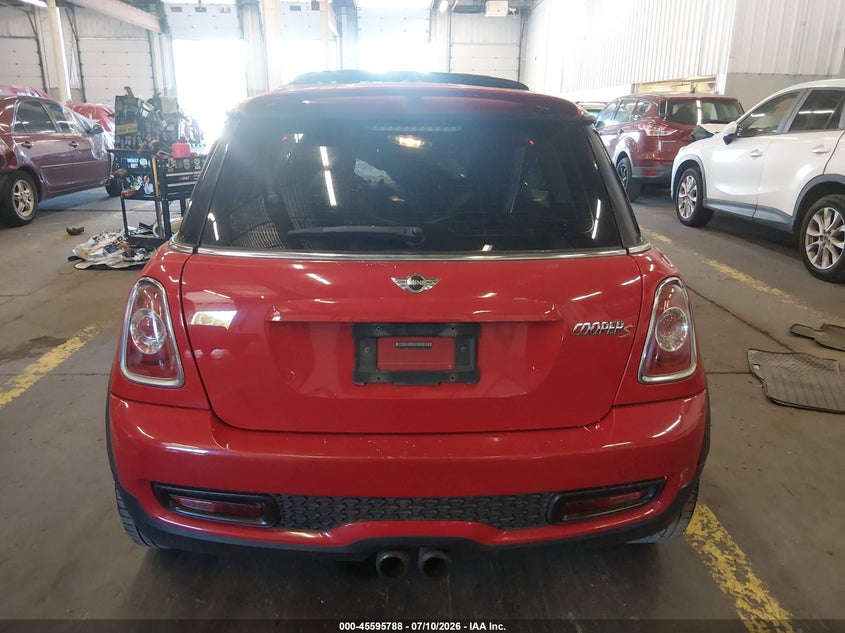 2013 MINI HARDTOP COOPER S · Photo 17