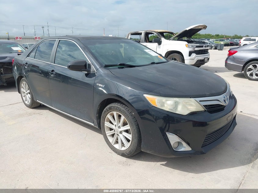2013 TOYOTA CAMRY HYBRID auction photo 1