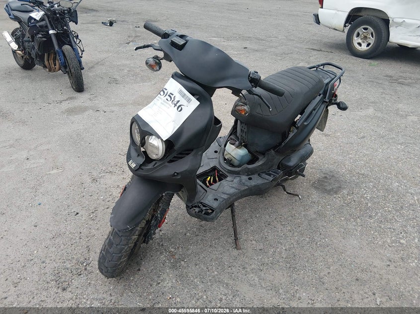 2022 GENUINE SCOOTER CO. ROUGHHOUSE auction photo 2