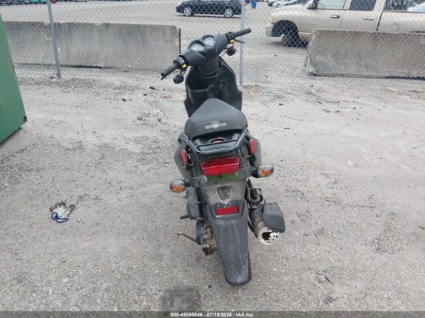 2022 GENUINE SCOOTER CO. ROUGHHOUSE auction photo 6