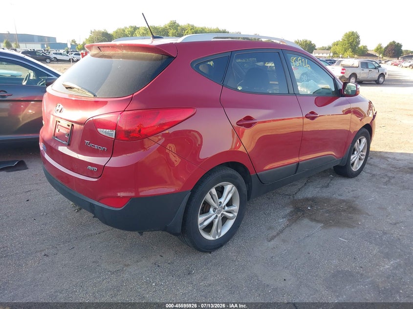 2012 HYUNDAI TUCSON auction photo 4