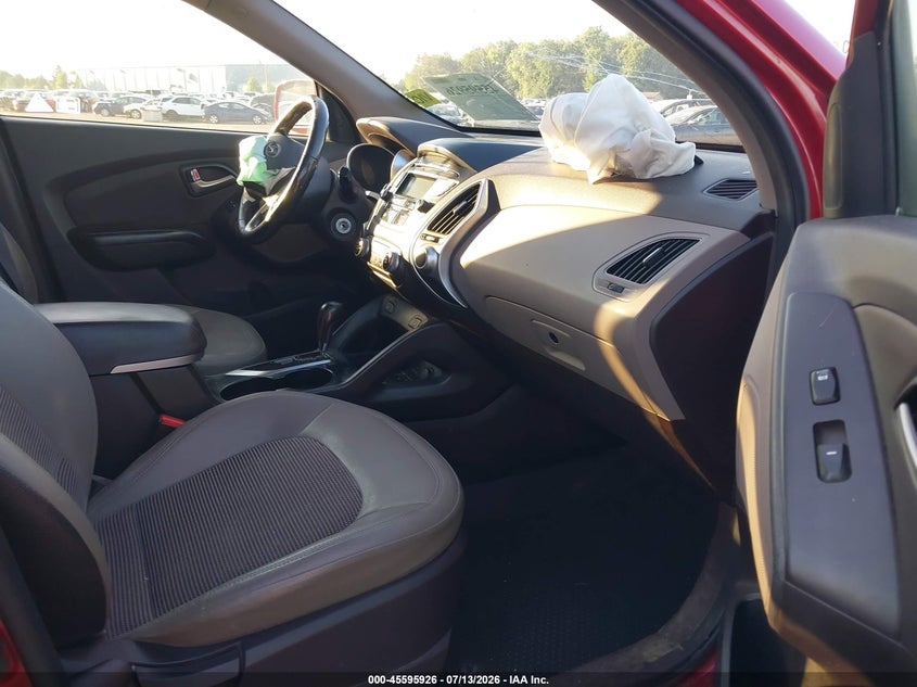 2012 HYUNDAI TUCSON auction photo 5