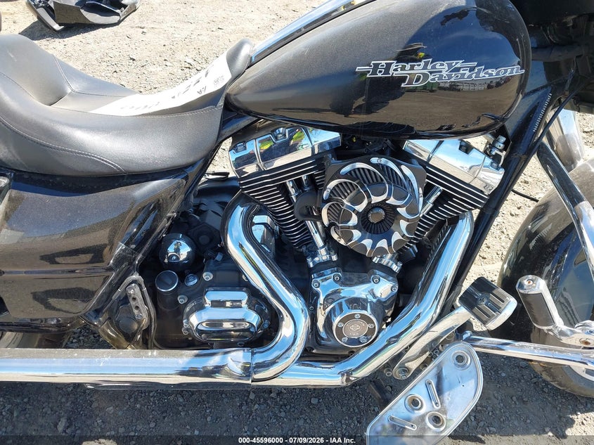 2016 Harley-Davidson Flhx Street Glide VIN: 1HD1KBM17GB685799 Lot: 45596000