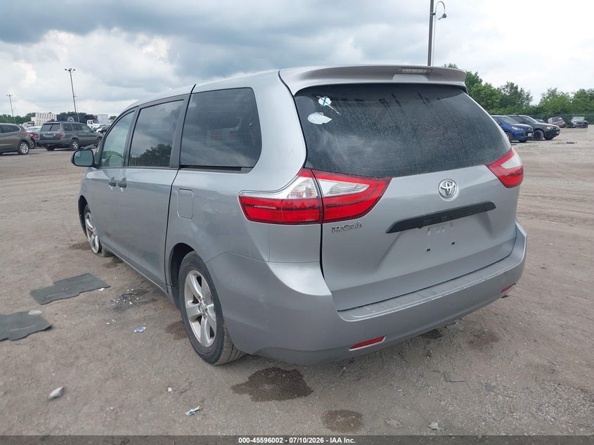 TOYOTA SIENNA - zdjęcie 3